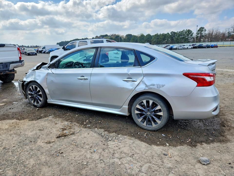 2017 Nissan Sentra sr