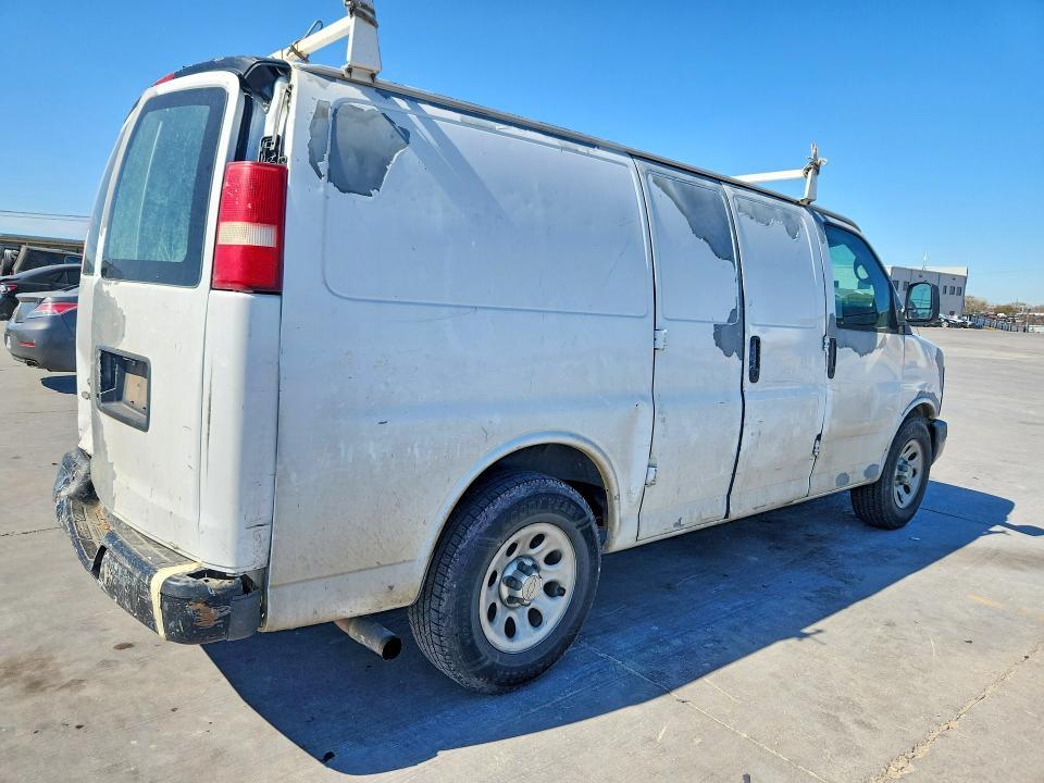 2012 Chev Express G1500