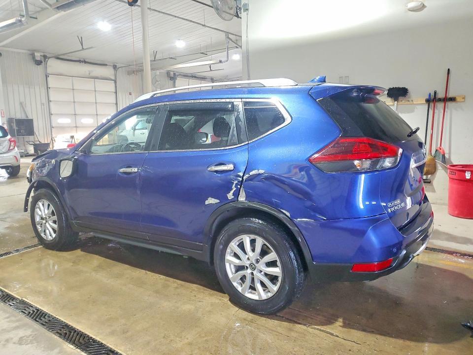 2020 Nissan Rogue sv