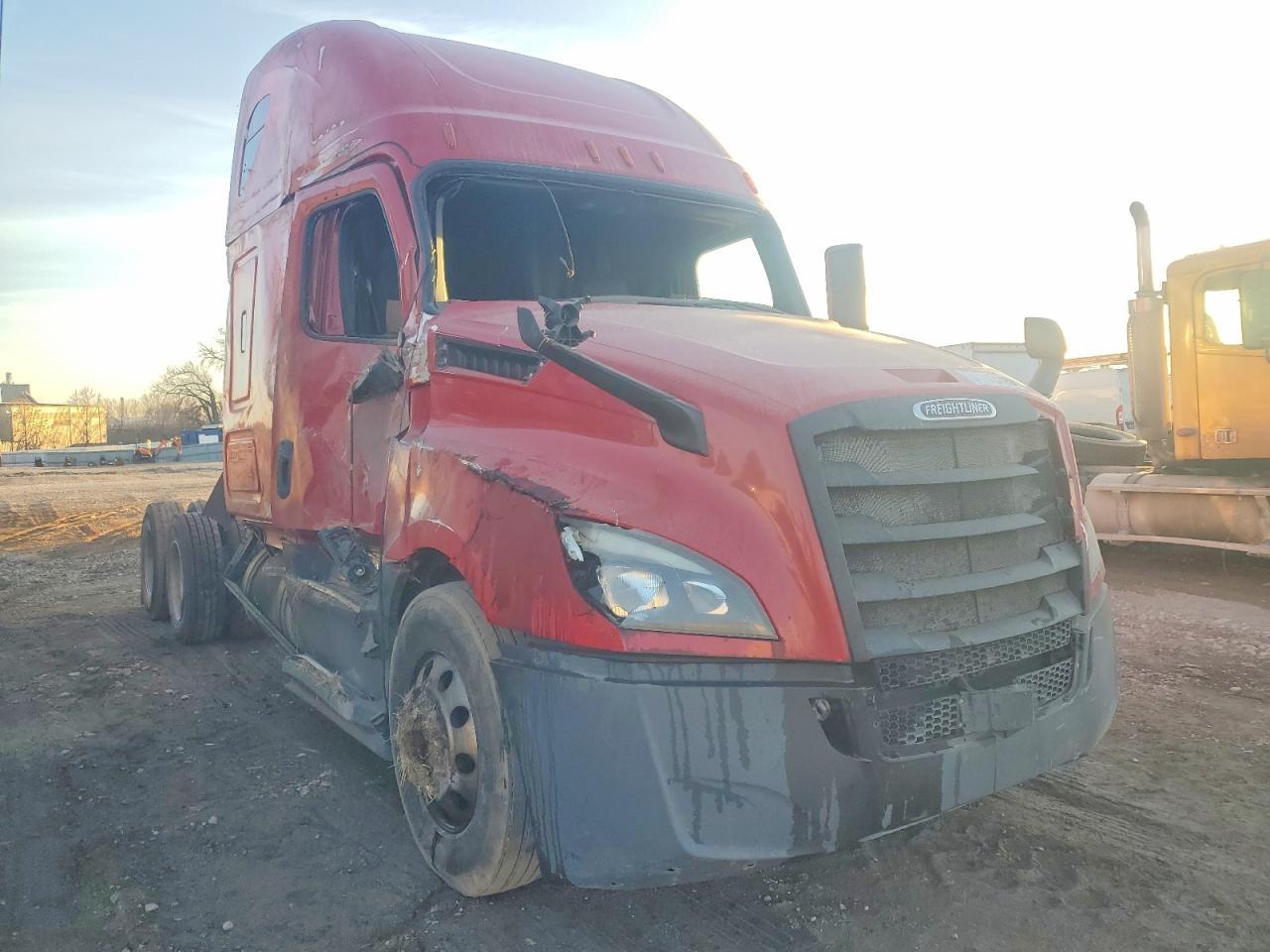2018 Freightliner Cascadia 126