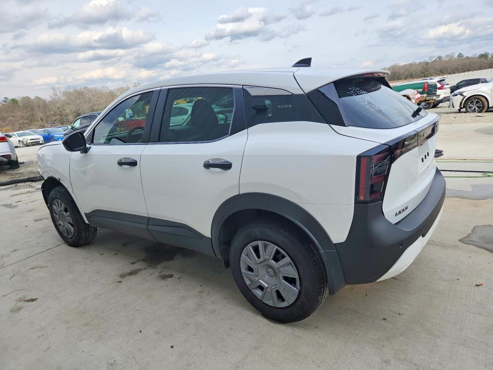 2026 Nissan Kicks s