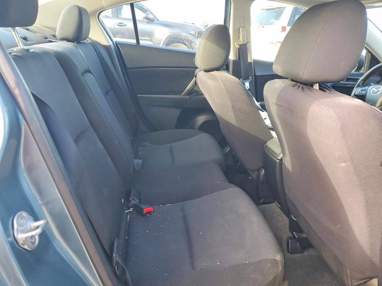 2011 Mazda 3 I