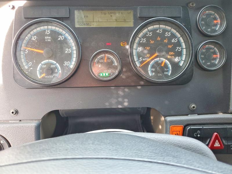 2015 Freigliner 2015 Freightliner Cascadia Semi Truck