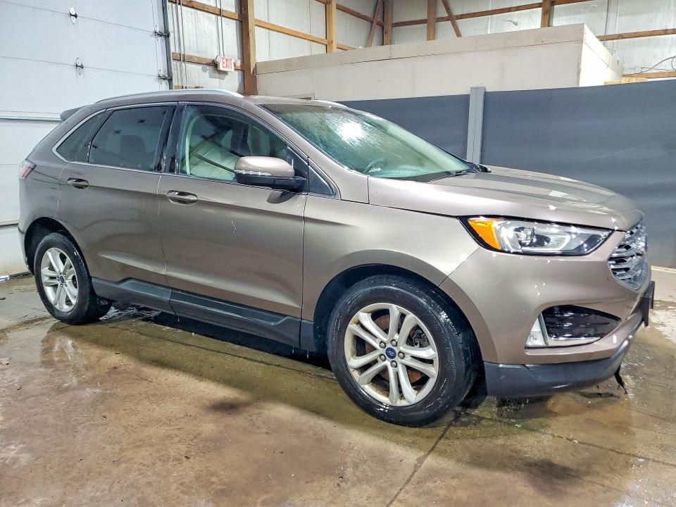 2019 Ford Edge sel