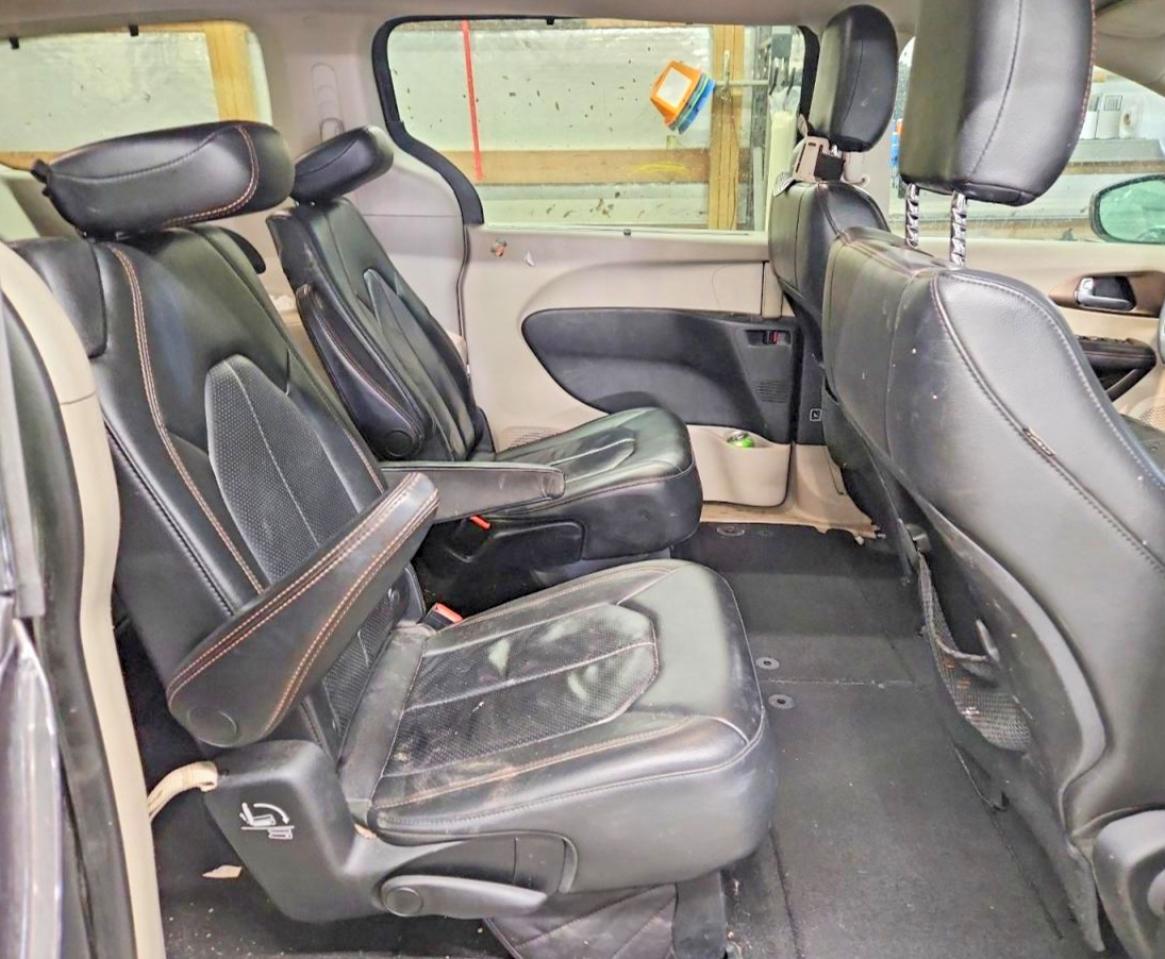 2018 Chrysler Pacifica Touring l