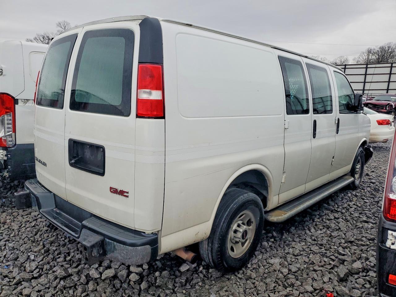2020 GMC Savana G2500