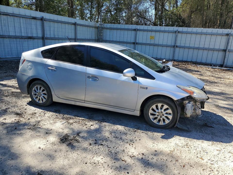 2013 Toyota Prius Plug-in Hybrid Base