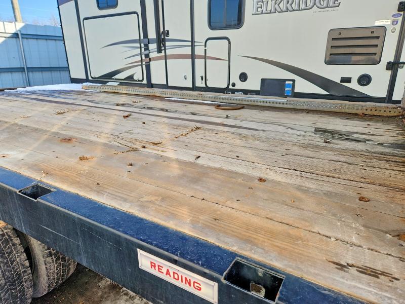 2017 Ford F450 Super Duty Flatbed Truck