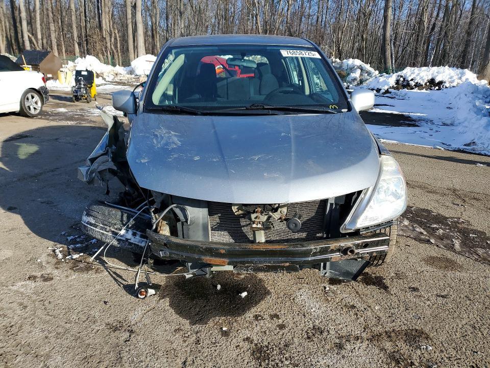 2012 Nissan Versa 1.8 s
