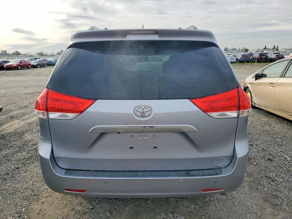 2011 Toyota Sienna xle