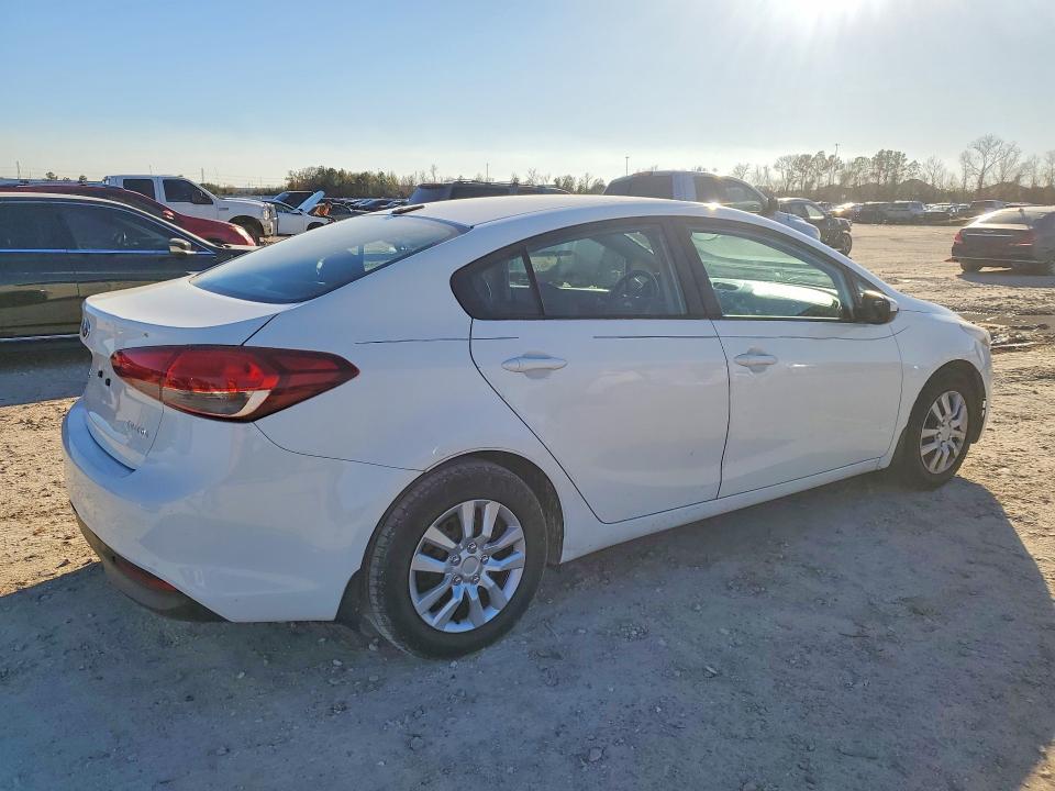 2017 KIA Forte lx