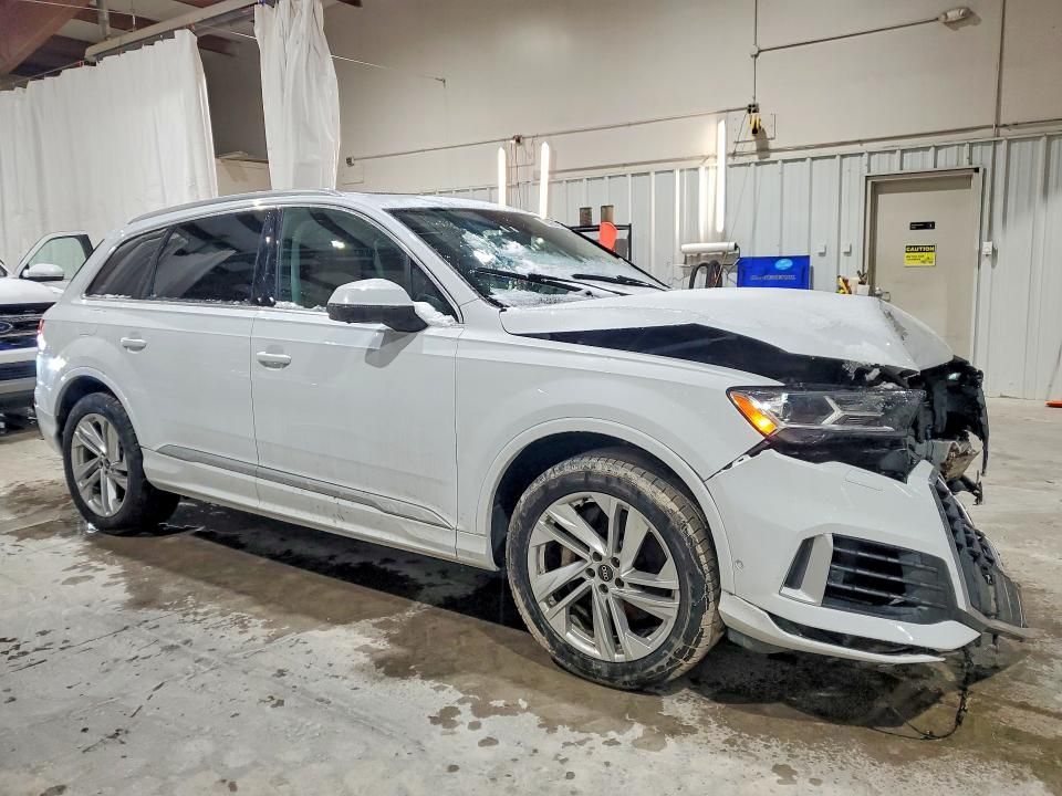2021 Audi Q7 Premium Plus