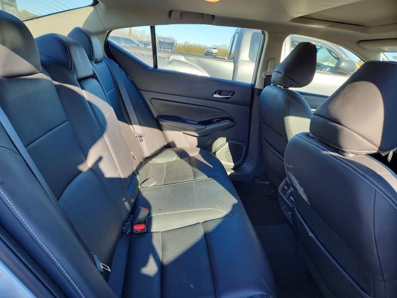 2021 Nissan Altima sl