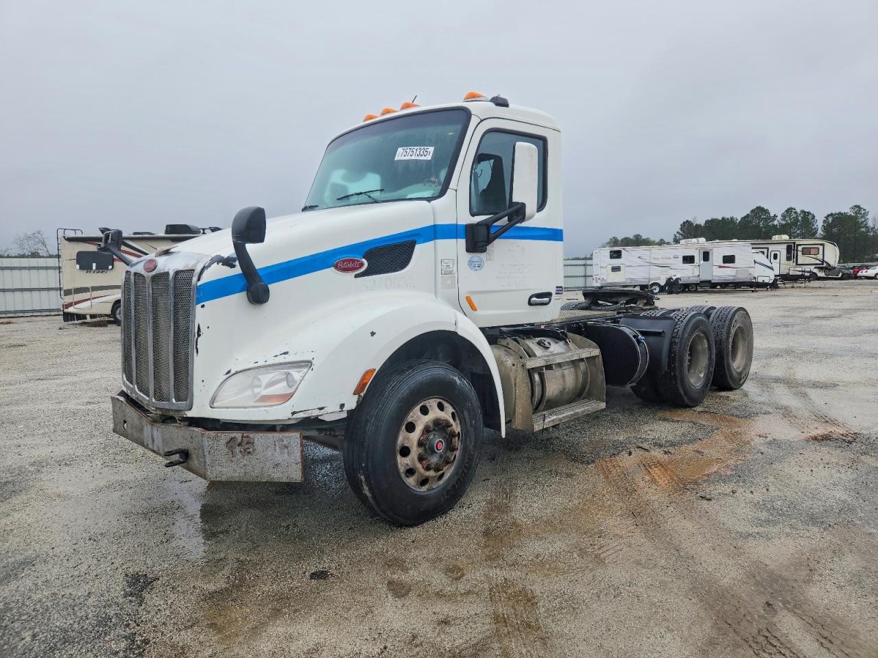 2015 Peterbilt Tractor 2015 Peterbilt 579 Semi Truck