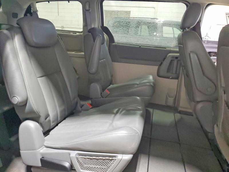 2010 Chrysler Town & Country Touring