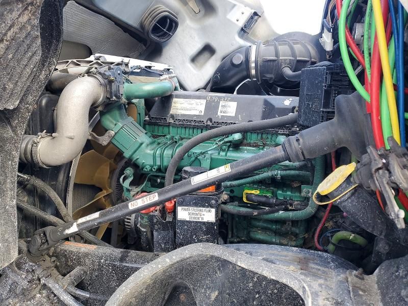 2019 Volvo VNL Semi Truck