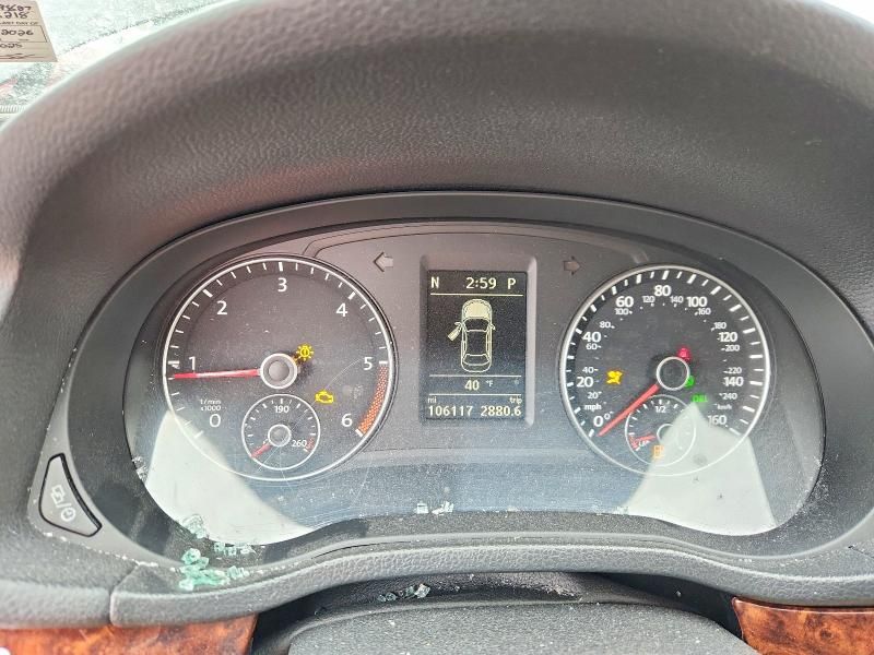 2013 Volkswagen Passat sel