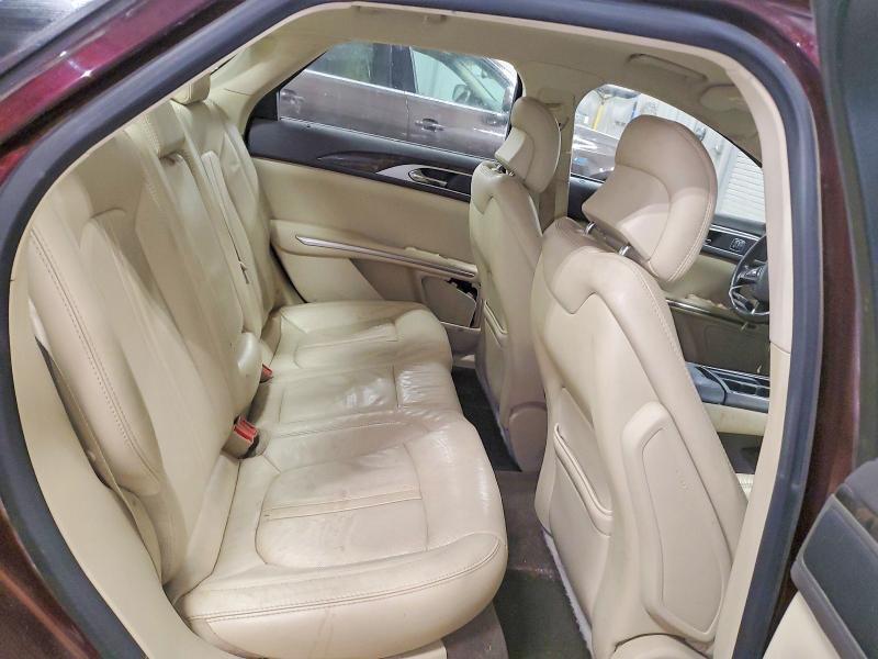 2013 Lincoln Townhouse MKZ