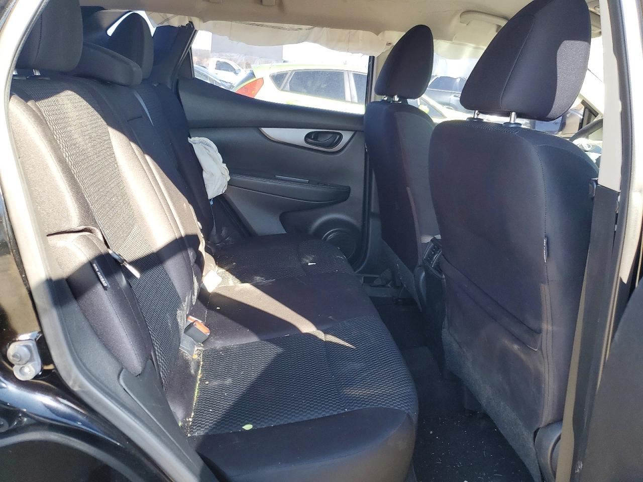 2020 Nissan Rogue Sport s