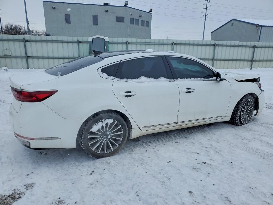 2017 KIA Cadenza Premium