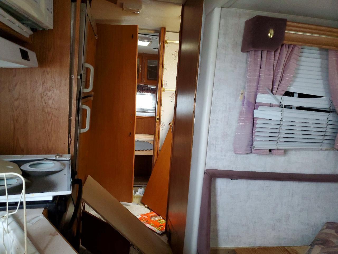 2000 Sunnybrook Brookside