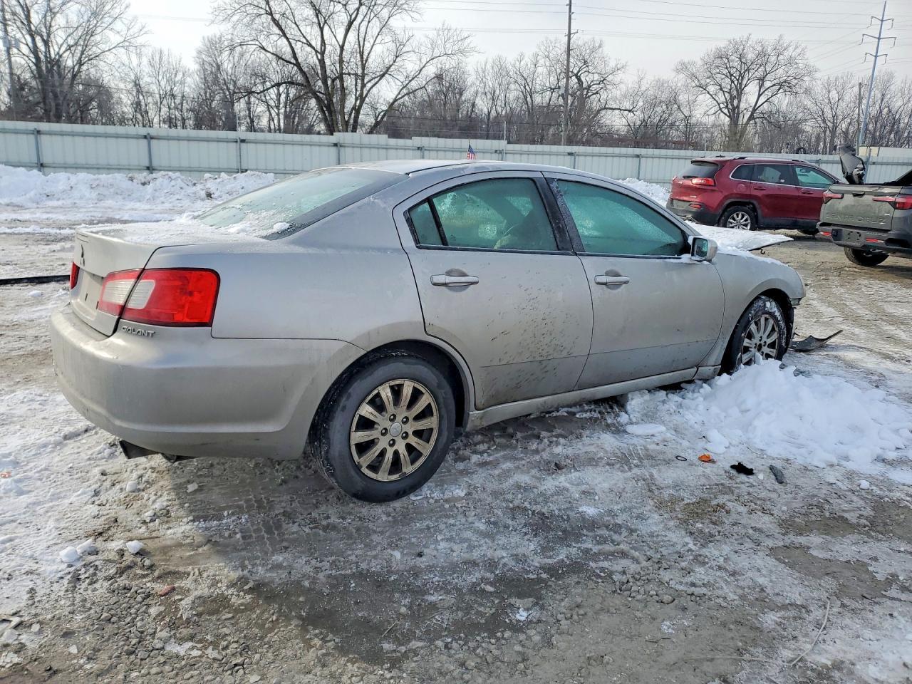 2012 Mitsubishi Galant fe