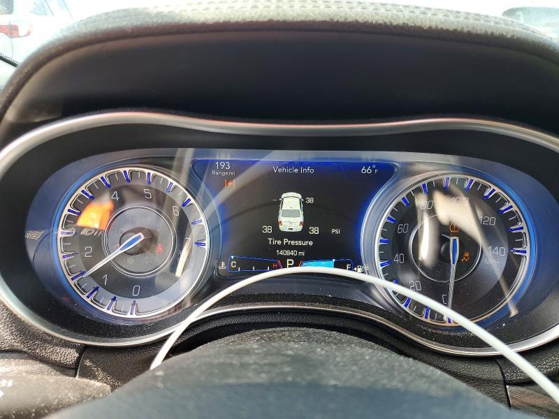 2017 Chrysler 300 Limited