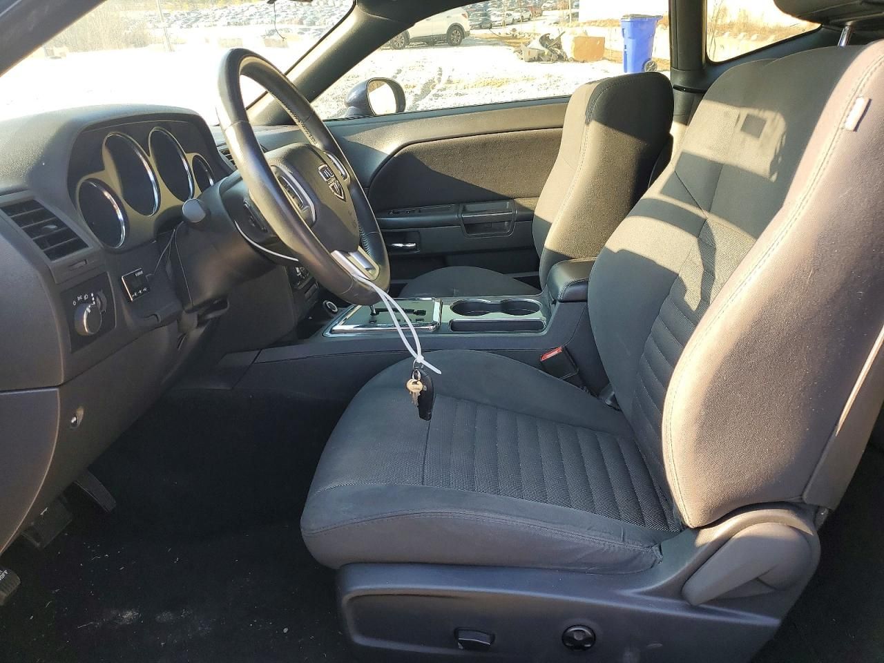 2014 Dodge Challenger sxt