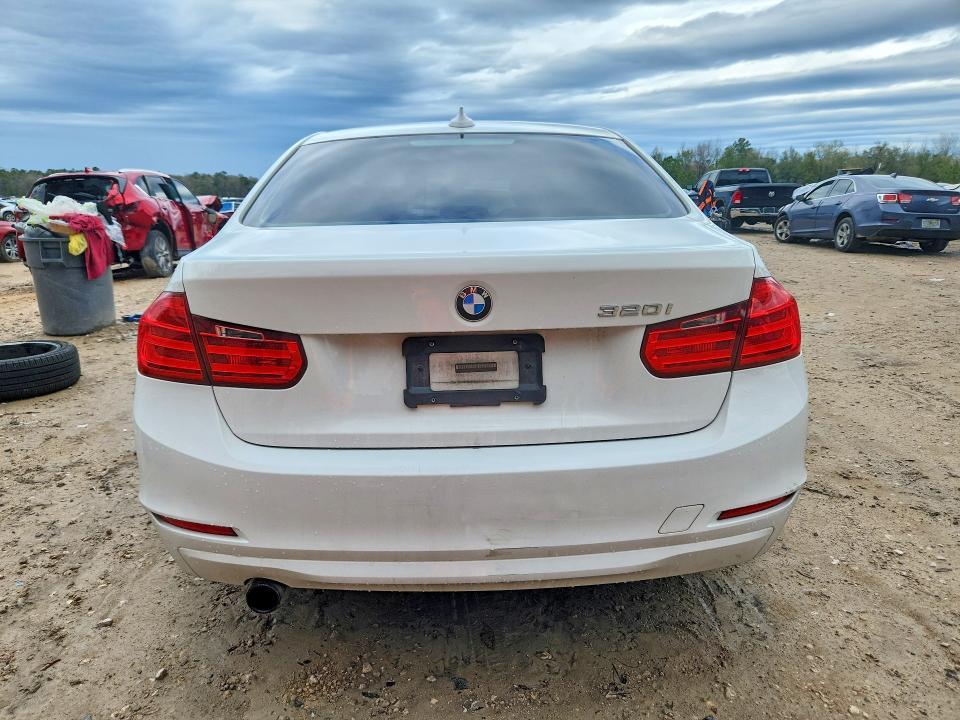2015 BMW 320 i