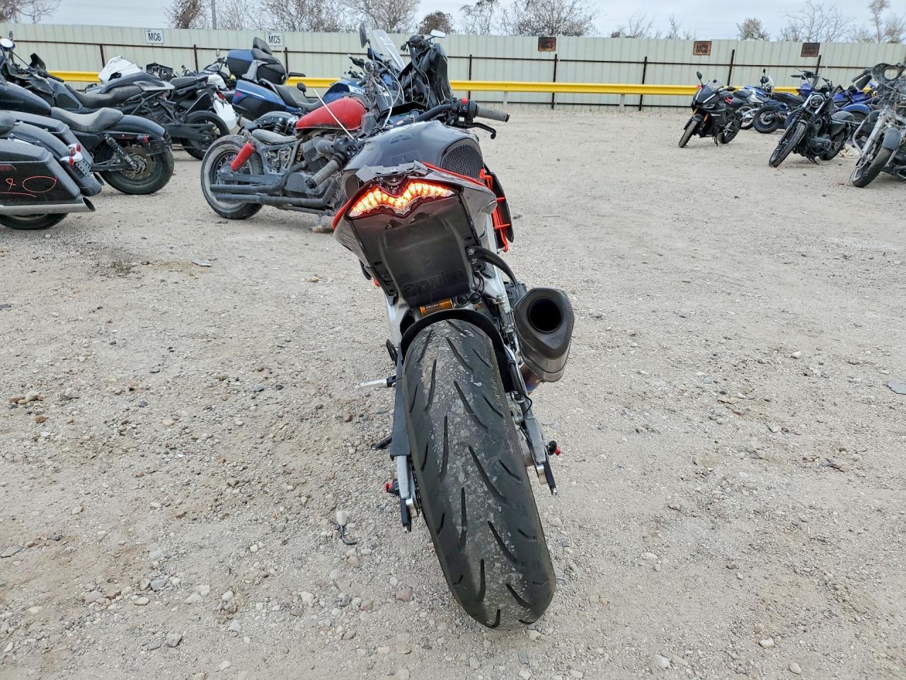 2021 Aprilia Tuono V4 1100 Factory