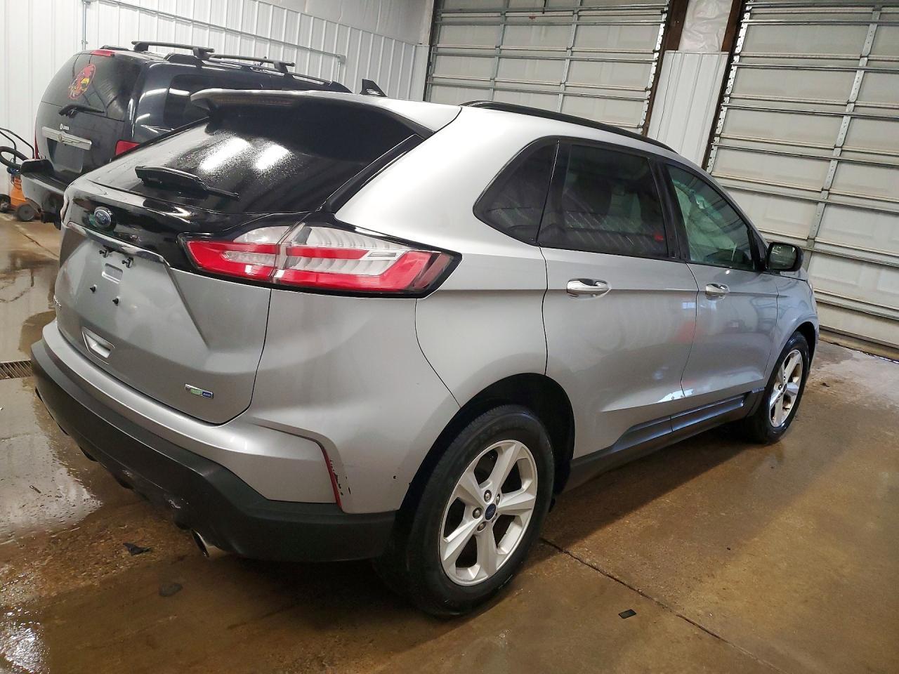 2020 Ford Edge se