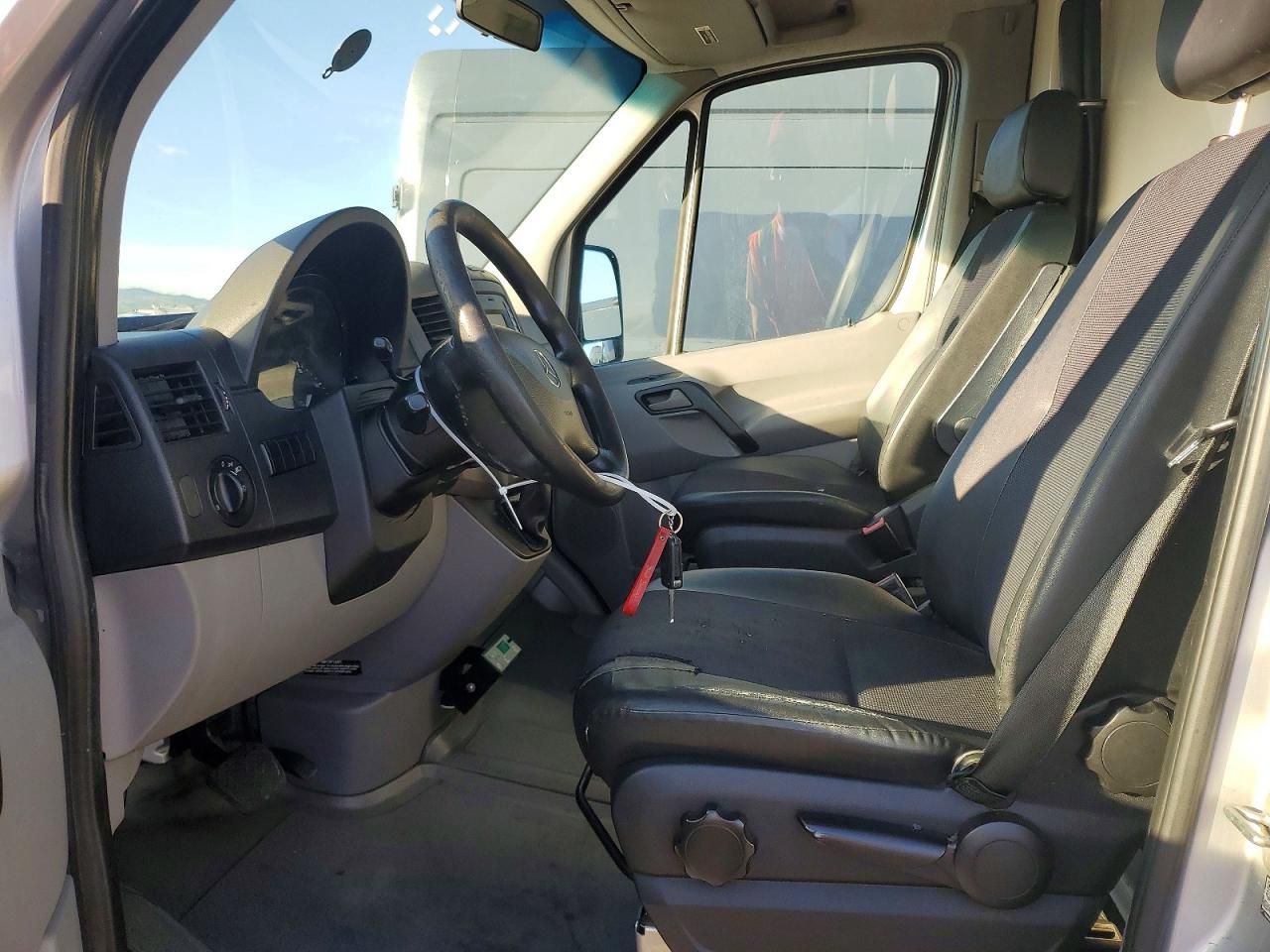 2015 Mercedes-Benz 2015 Mercedes Benz Sprinter 2500 Refrigerated Deli