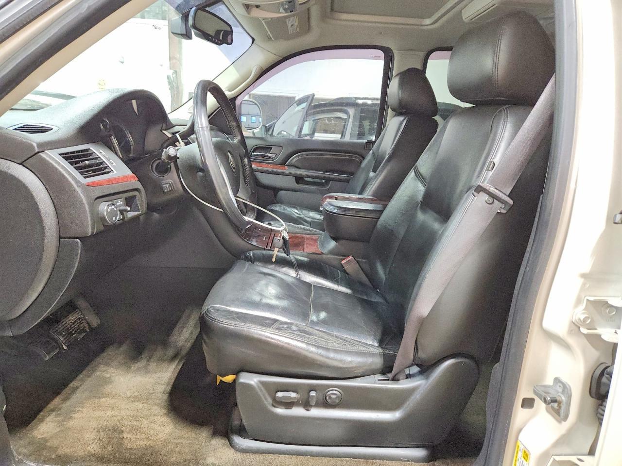 2010 Cadillac Escalade Premium