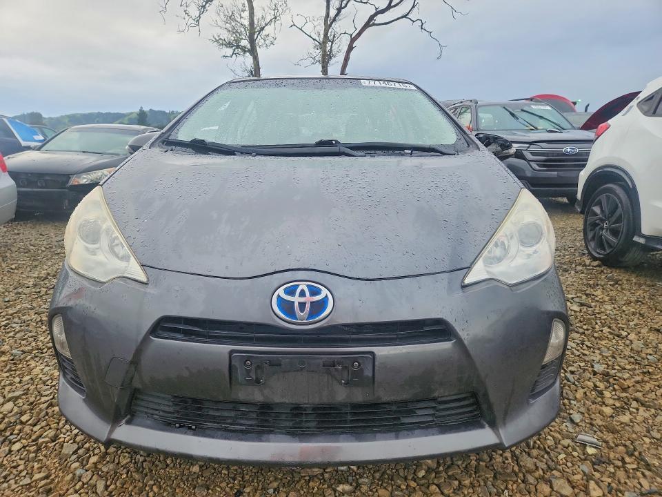 2014 Toyota Prius c
