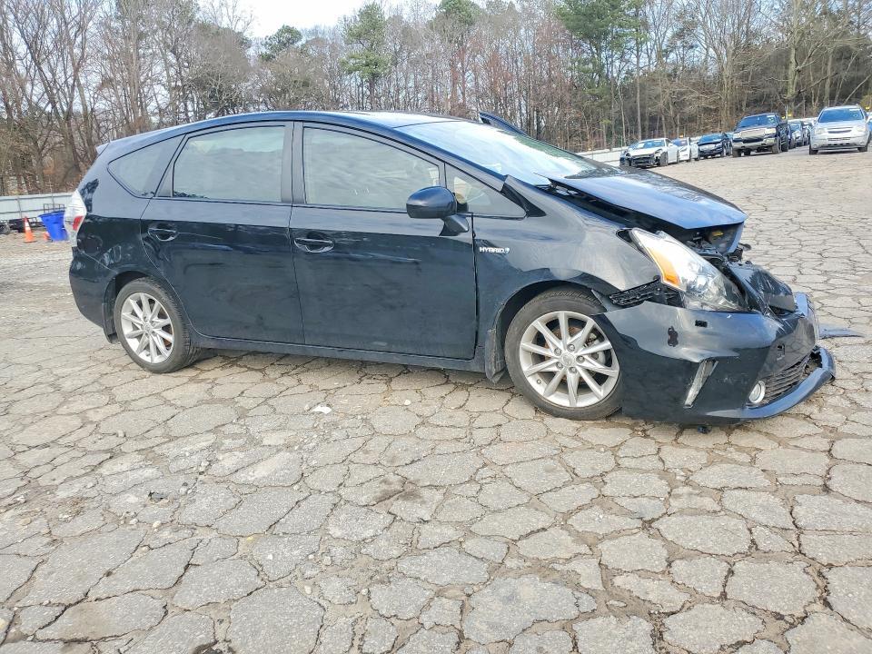 2012 Toyota Prius v Five