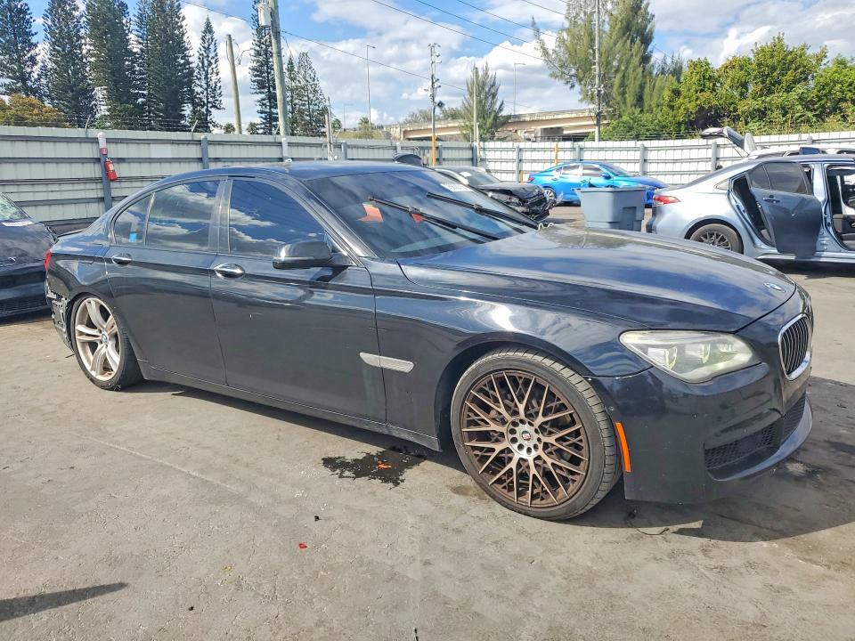 2014 BMW 740 i