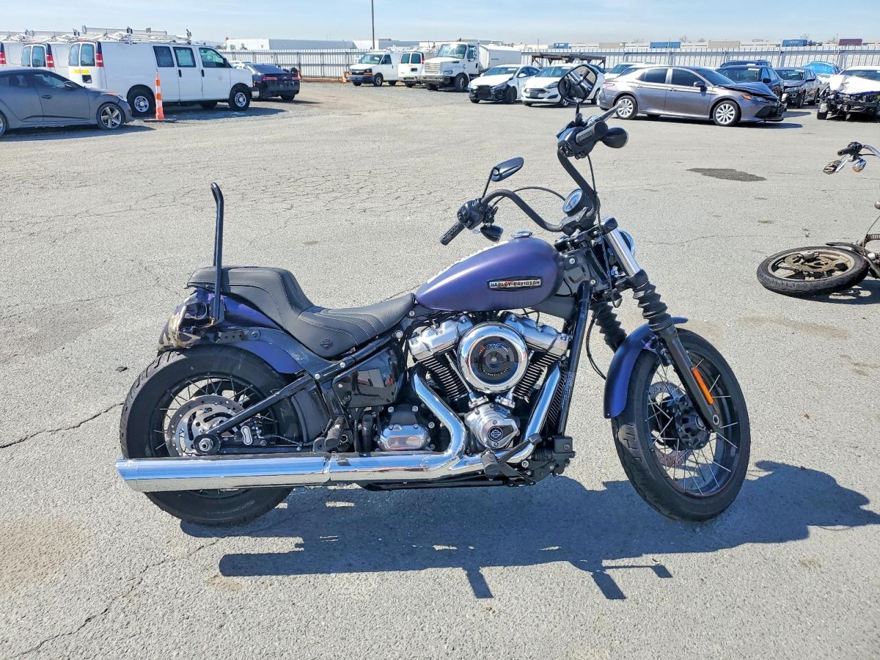 2025 Harley-Davidson Fxbb