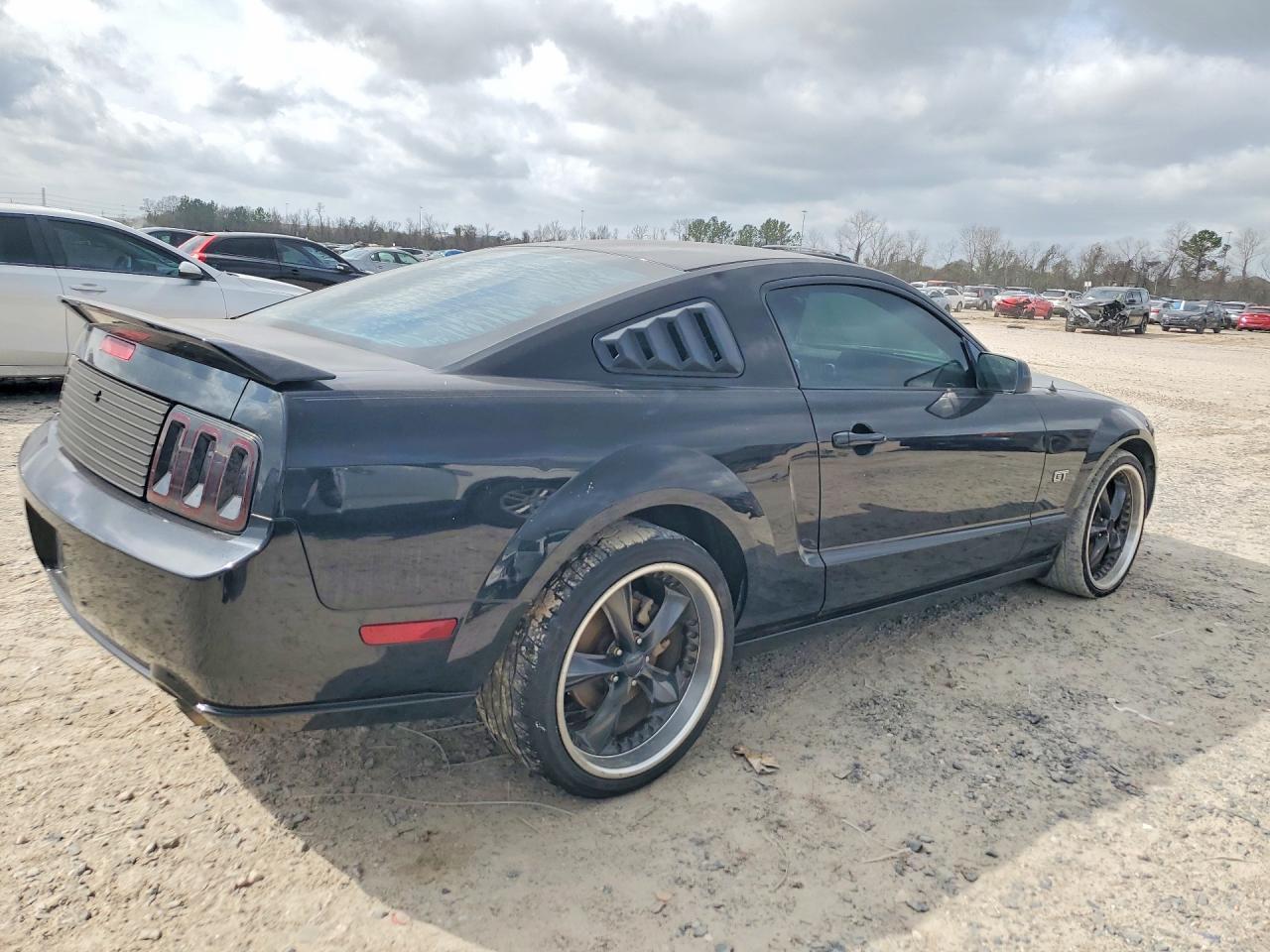 2005 Ford Mustang gt