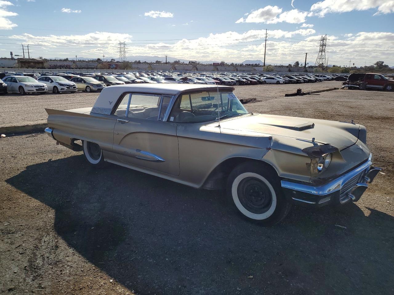 1959 Ford Thunderbird
