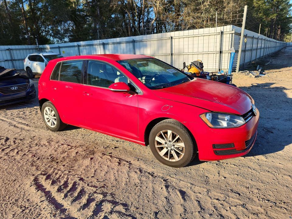 2016 Volkswagen Golf s
