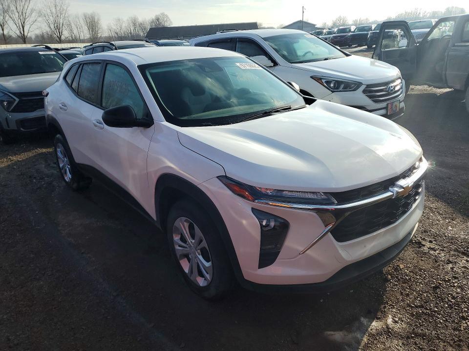 2025 Chevrolet Trax ls