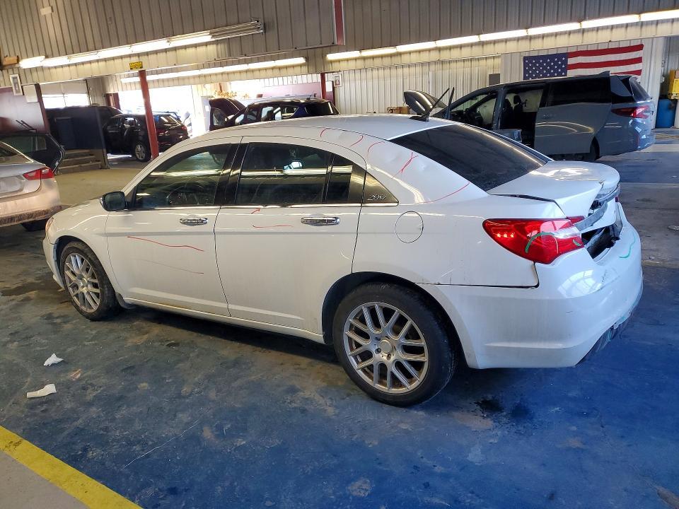 2013 Chrysler 200 Limited