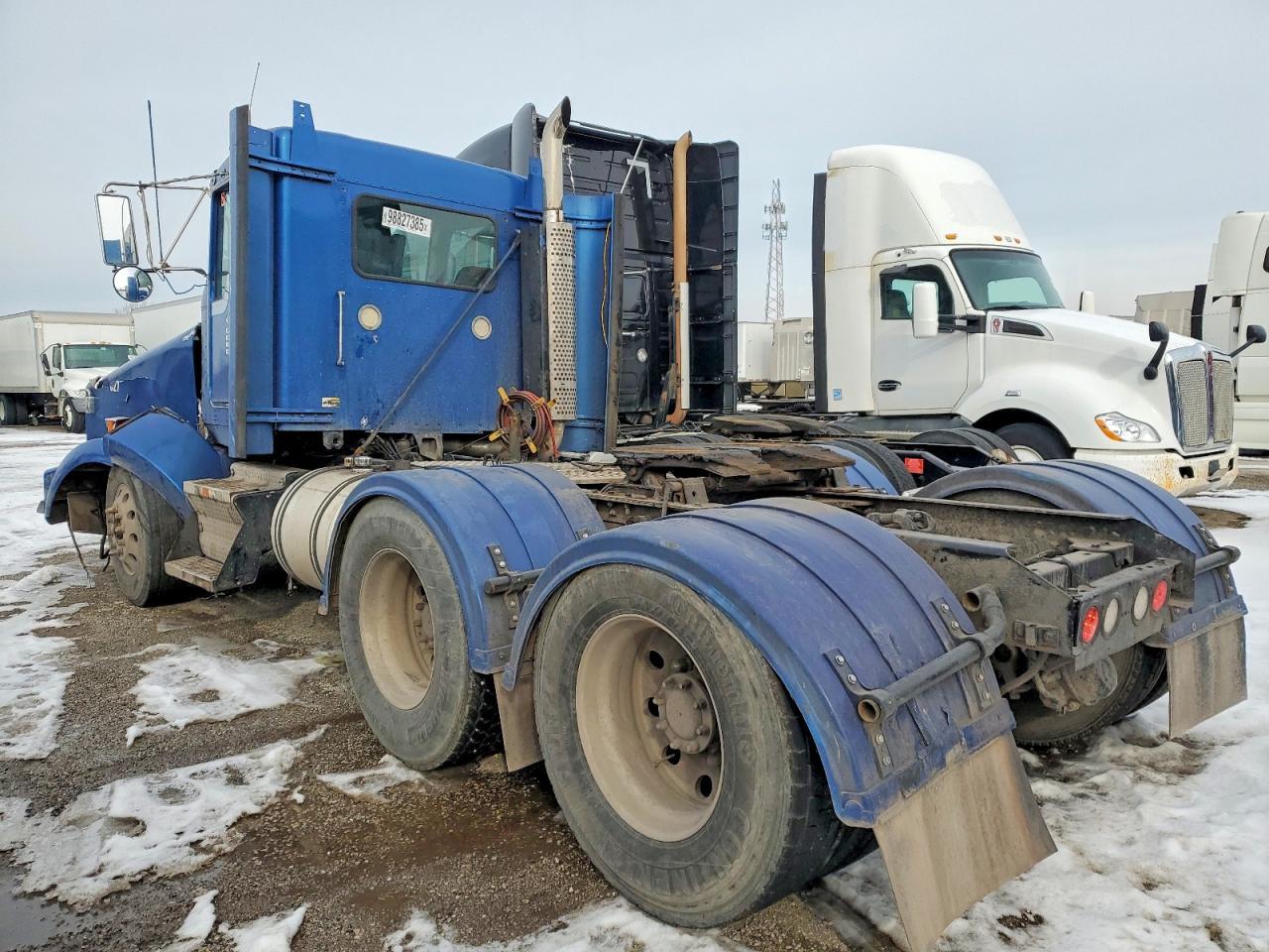 2007 Kenworth T800 Semi Truck