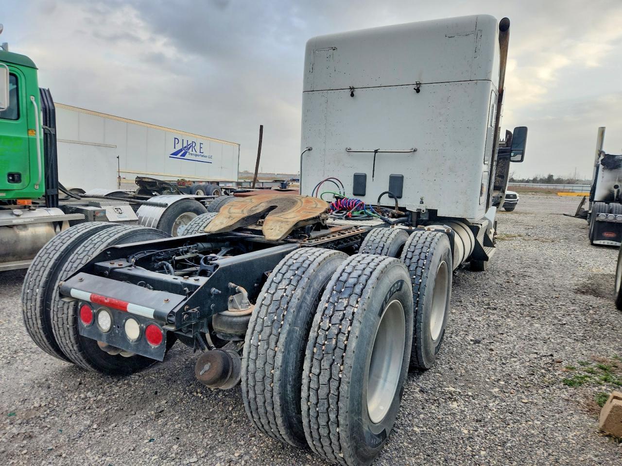 2017 Kenworth T880 Semi Truck