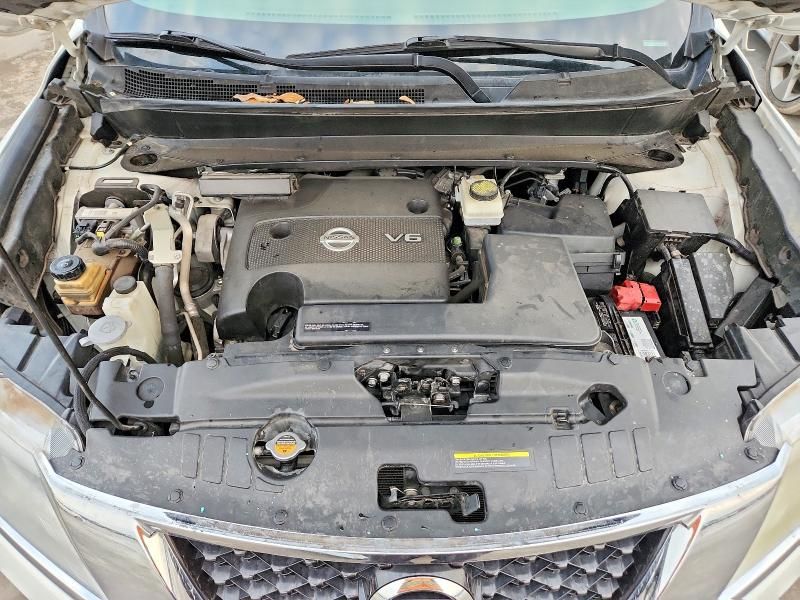 2014 Nissan Pathfinder s