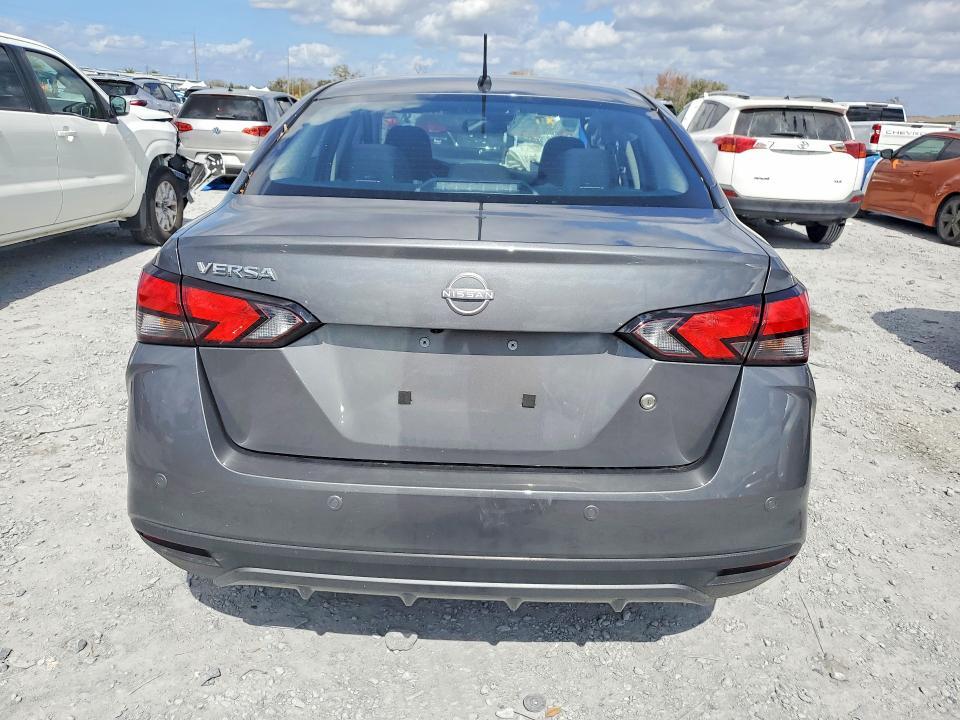 2025 Nissan Versa s