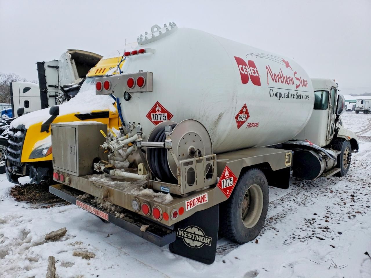 2013 Kenworth Construction T370