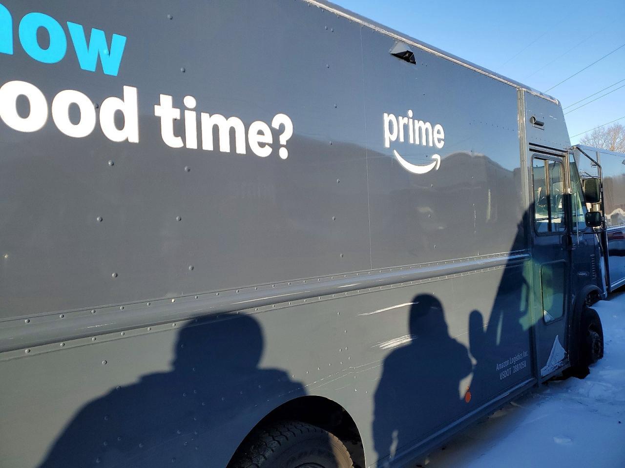 2020 Ford F59 Delivery Truck
