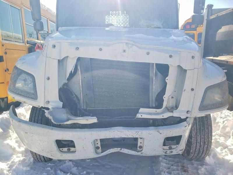 2016 Hino 258/268 Flatbed Truck