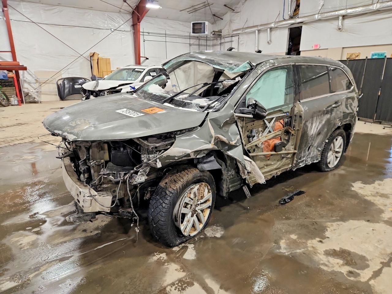 2015 Toyota Highlander le